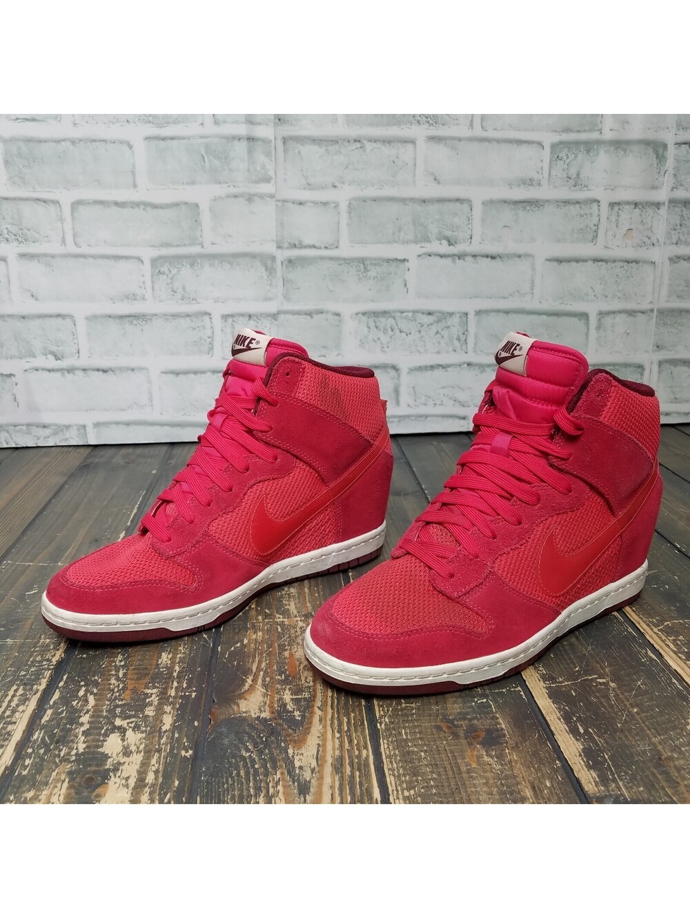 Nike Dunk Sky High Essential Hidden Wedge Red Suede/Msch Sneaker Women’s 9.5